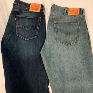 2 Pairs of Men’s Levi’s jeans.